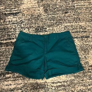 Liz Claiborne green/teal cuffed shorts. Size 10.